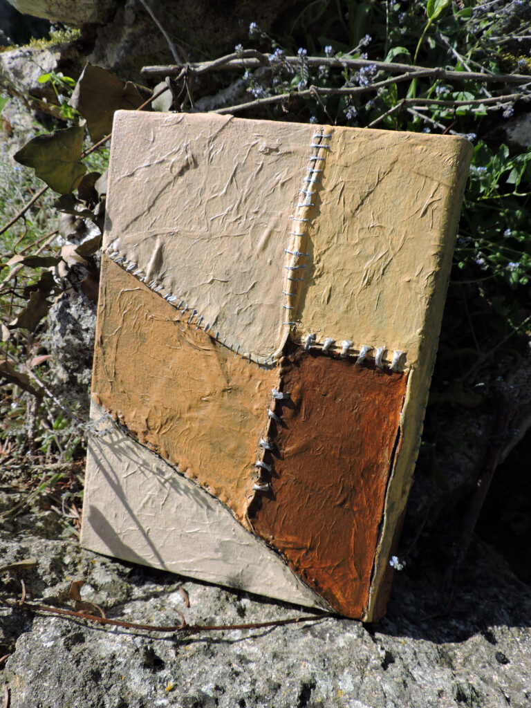 Grimoire, papier mâché, dragon, Lovecraft, horreur, livre, druide, foret, végétation, projet, décoration,